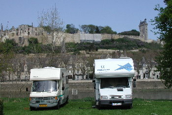 Chinon camping