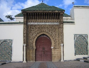 {short description of image}